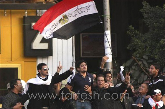  "يوم الغضب" 25/1/2011 ومحافظات مصر - صفحة 8 Wael_ghneem_03