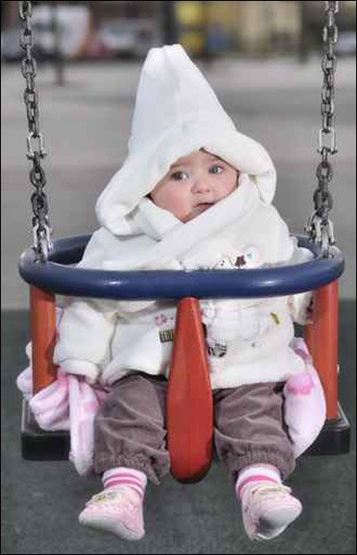 اجمل الجاكيتات الشتوية للامورات الصغار Baby_Coat11