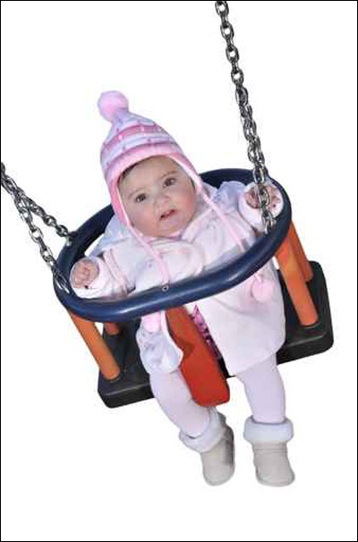 أجمل الأطفال يرتدون أروع المعاطف الشتوية Baby_Coat13