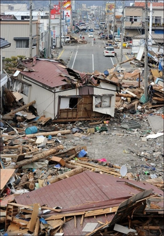 نخبة مختارة من صور تسونامي اليابان Japan_quake_05