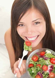 اليك بعض التعليمات لتحافظي على رشاقتك اثناء الحمية الغذائية! Salad210