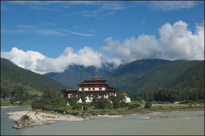تعلو نذهب في رحلة الى ممكلكة بوتان بالهند.. Bhutan_9