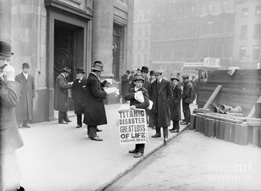 Choses et autres. - Page 40 Titanic-disaster-1912-granger