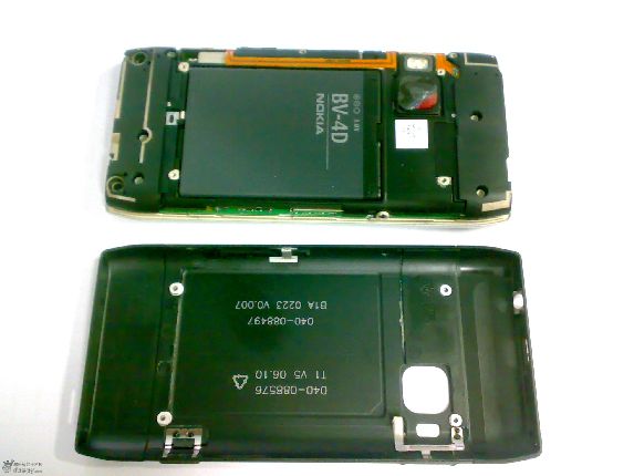 Nokia N9 Pics Leaked !!!!!!!!!!!!! 20100811_3eda638fabccfd5331f7u0eaQs2wqsE3