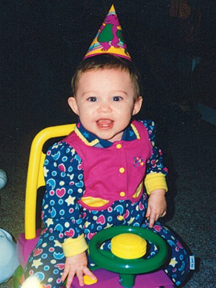 Photos Miley Cyrus when she was young Ycfcp_miley-cyrus-baby