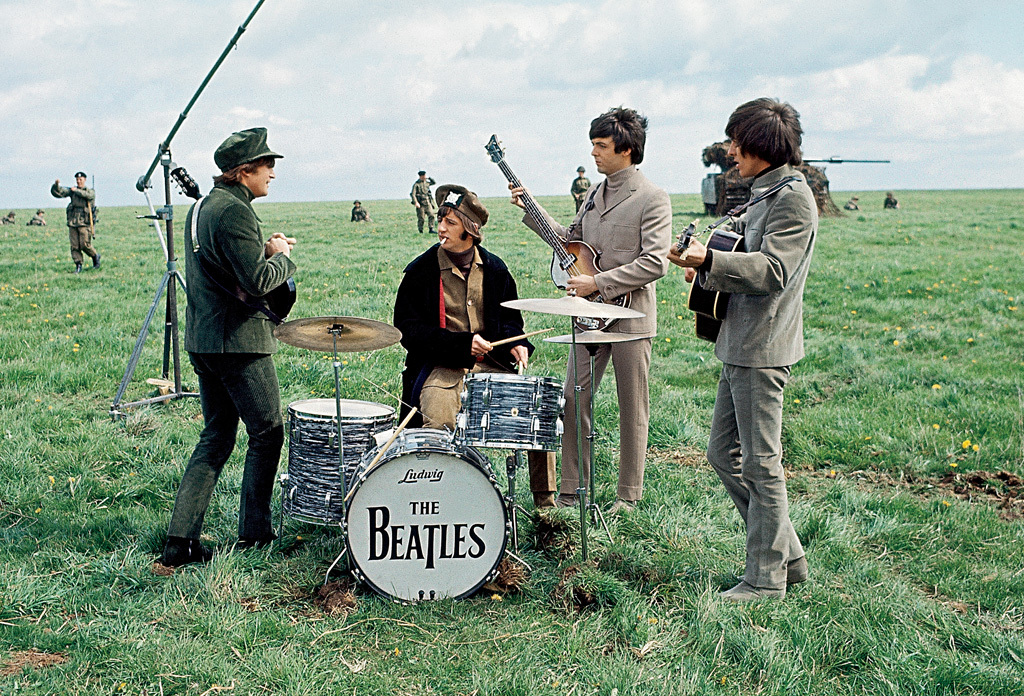 Tus fotos favoritas de los Beatles, o algo. - Página 4 Slide_253728_1582846_free