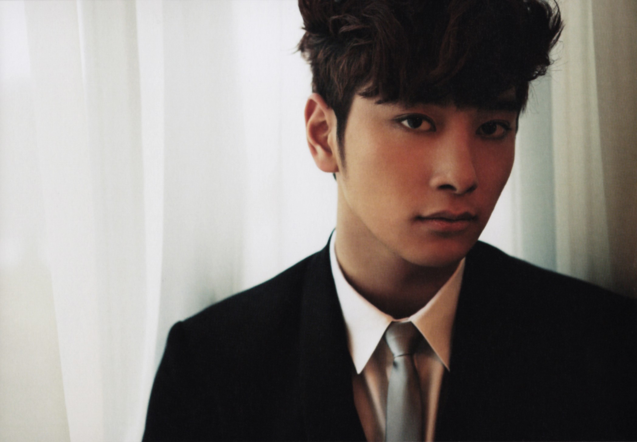 [Biografía] 2PM Hwang-chansung-and-jomi-offer-their-condolences-to-leeteuk