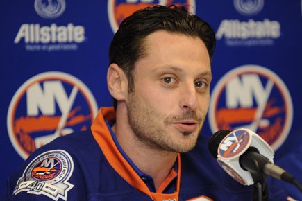 Streit restera avec les Islanders 379834-mark-streit