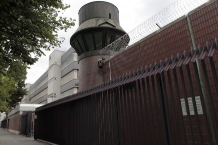  - "LE TUEUR SADIQUE DE MONTRÉAL" : REFLET D'UNE SOCIÉTÉ DÉCADENTE ? 509435-prison-quartier-berlinois-moabit-incarcere