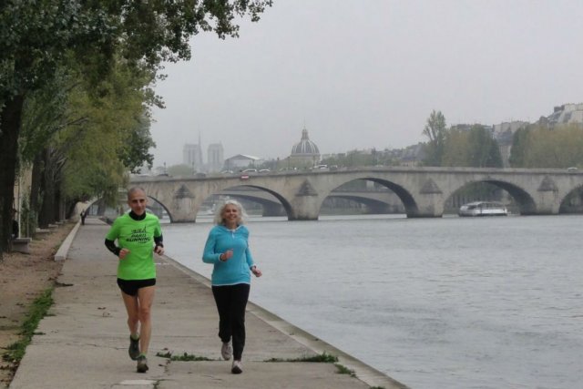 Marathon touristique à Paris 601799-courir-paris-peut-averer-exercice