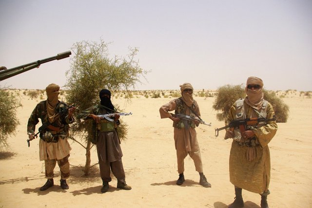 Le Canada pourrait envoyer des militaires au Mali 627411-combattants-islamistes-groupe-ansar-dine