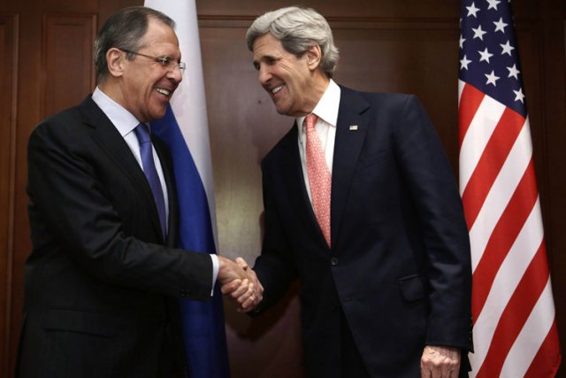 SYRIE : La Paix enfin possible dans ce pays ?  Prions ! - Page 13 653832-john-kerry-serguei-lavrov-pose