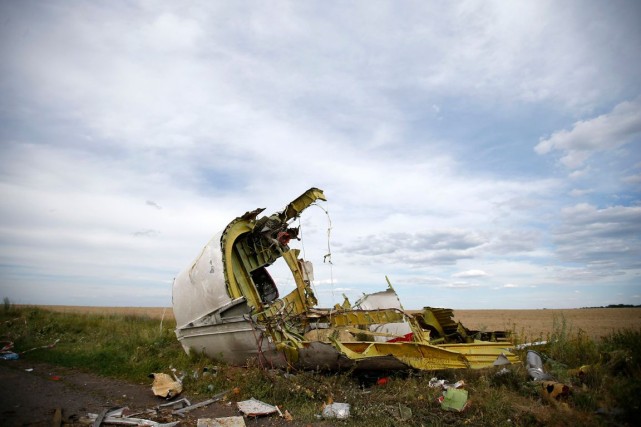 L'invasion Russe en Ukraine - Page 29 886722-debris-vol-mh17-abattu-missile