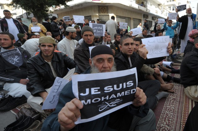 Manifestations dans le monde musulman contre les caricatures 957978-alger-2000-3000-manifestants-rassembles