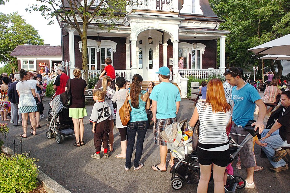 Tout ce que vous désirez connaitre sur le Québec et le Canada... - Page 12 346192-chocolats-favoris-charlesbourg-chocolaterie-transforme