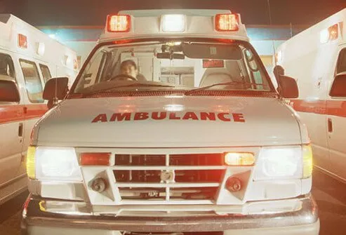 لا تنتظر للتأكد من Heart-disease-visual-guide-s7-ambulance