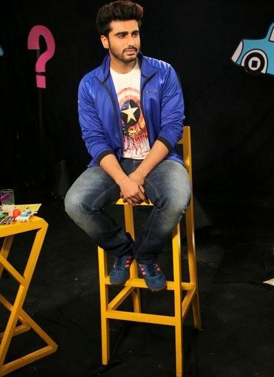 صور لارجون كابور في Disney's Chat Show Captain Tiao Arjun-kapoor-promote-his-upcoming-flick-finding-fanny-set-disney039s-chat-show-captain-tiao