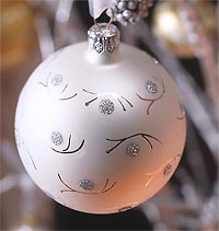 Glitter-Dotted Christmas Ornament L_SIP888739