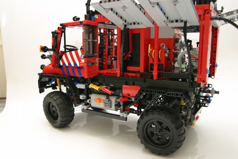 LEGO Technic + Pneumatics + Power Functions - Σελίδα 2 1389554177m_DISPLAY