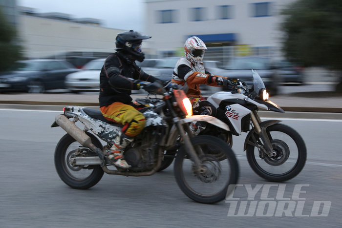 Une nouvelle AFRICA TWIN pour 2010 euh,,,  2016 ? Ktm-nuova-enduro-in-test-2