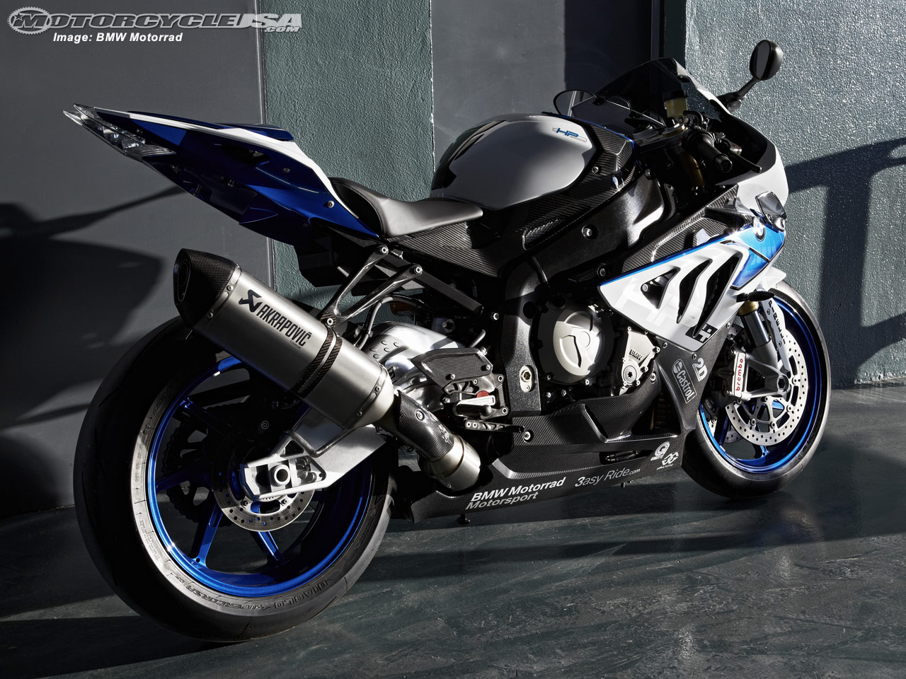 BMW S1000RR 2017 - Page 14 13-bmw-hp4-s1000rr-12