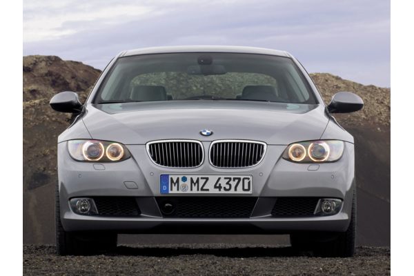 بي ام دبليو 328 2010 2010-BMW-328-Coupe-Hatchback-i-2dr-Rear-wheel-Drive-Coupe-Exterior-3