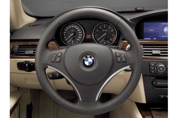 بي ام دبليو 328 2010 2010-BMW-328-Coupe-Hatchback-i-2dr-Rear-wheel-Drive-Coupe-Interior-1