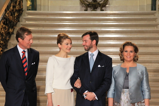 BODA GUILLAUME DE LUXEMBURGO Y STEPHANIE DE LANNOY - Página 2 9668a3a7408b050c4542522b130c09bb