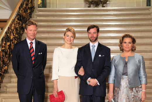 BODA GUILLAUME DE LUXEMBURGO Y STEPHANIE DE LANNOY - Página 2 E0058309b2bcbef998843ec12f441b3b