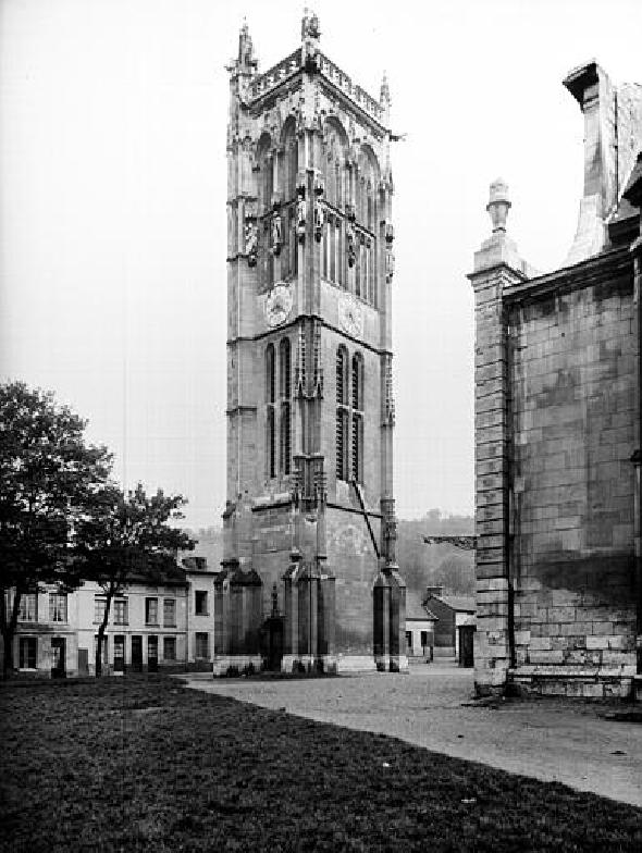 Où peut on voit cette tour dans le nord-ouest. A53e1982e4fc80b07a89e25bf7e67181