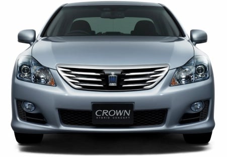 السيارة التي لم تنزل الشرق الاوسط Toyota_Crown_Hybrid_Concept_2