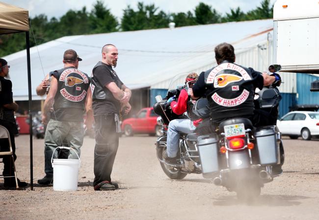 [PA] Outlaws Motorcycle Club [7/25] [+5 supports] 20090729_hells_angels_33