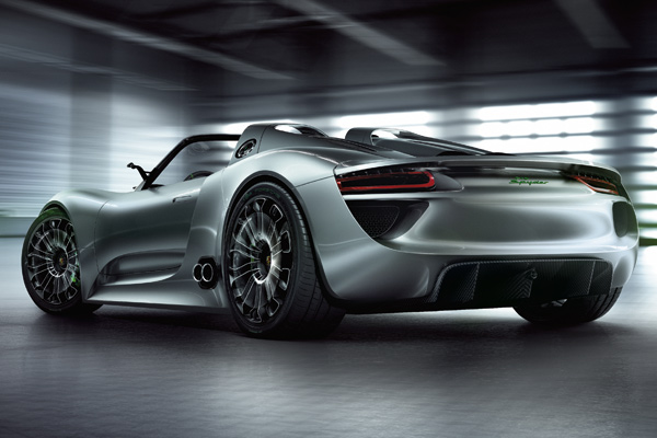 مفاجأة بورشه Porsche_918_Spyder_11_600-600x400