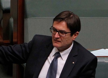 Corrupt OZschwitz Labor accused of giving grants to groups backing carbon tax  Ipad-art-wide-carbon-420x0