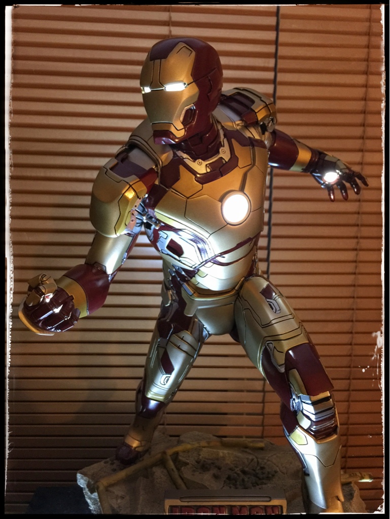 IRON MAN MARK 42 Maquette - Page 7 Cef5ec3bc767497a375431fd535caa35