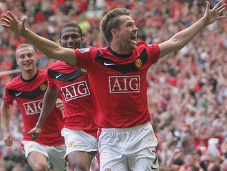 قائمة اليونايتد للقاء ولفرهامبتون Michael-Owen-celebrates_2362928