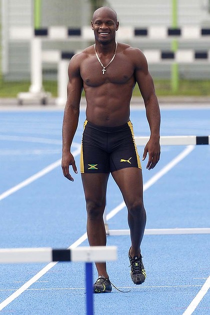 Asafa Powell Injured & Out of World Champs Art-svASAFA-420x0