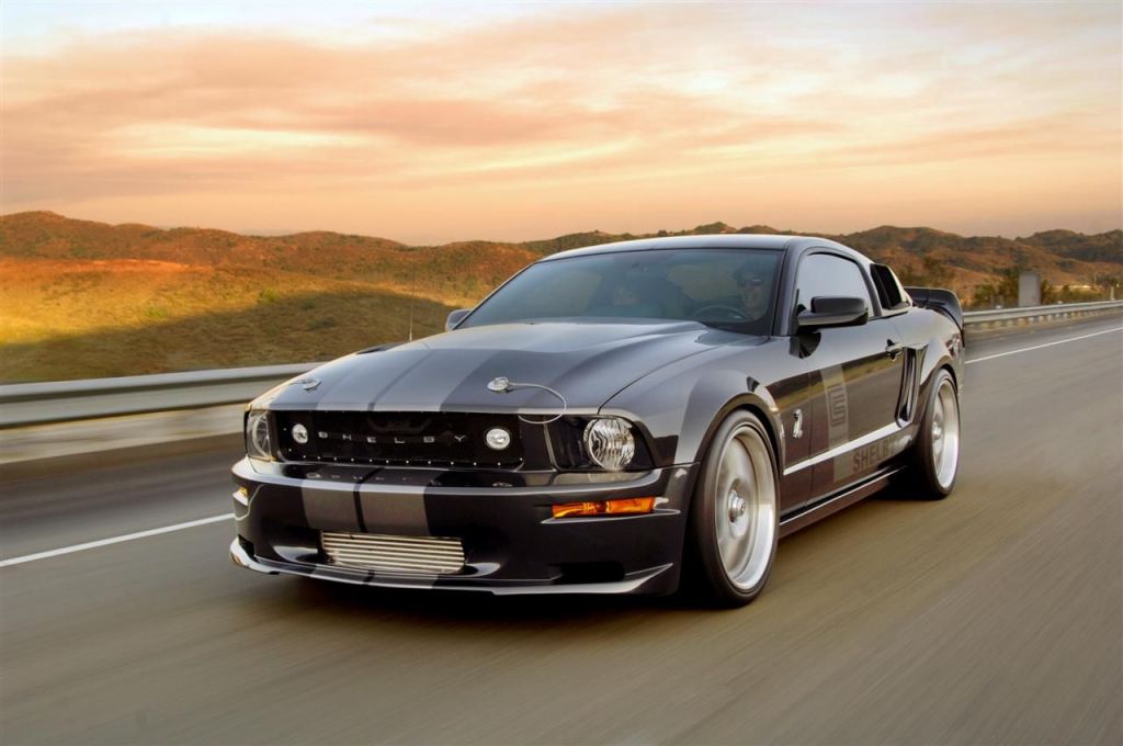 D#@M thats good looking! 2008-shelby-cs8-turn-2-mustang-by-roush-performance-shelby-distributio-jpg_100176281_l