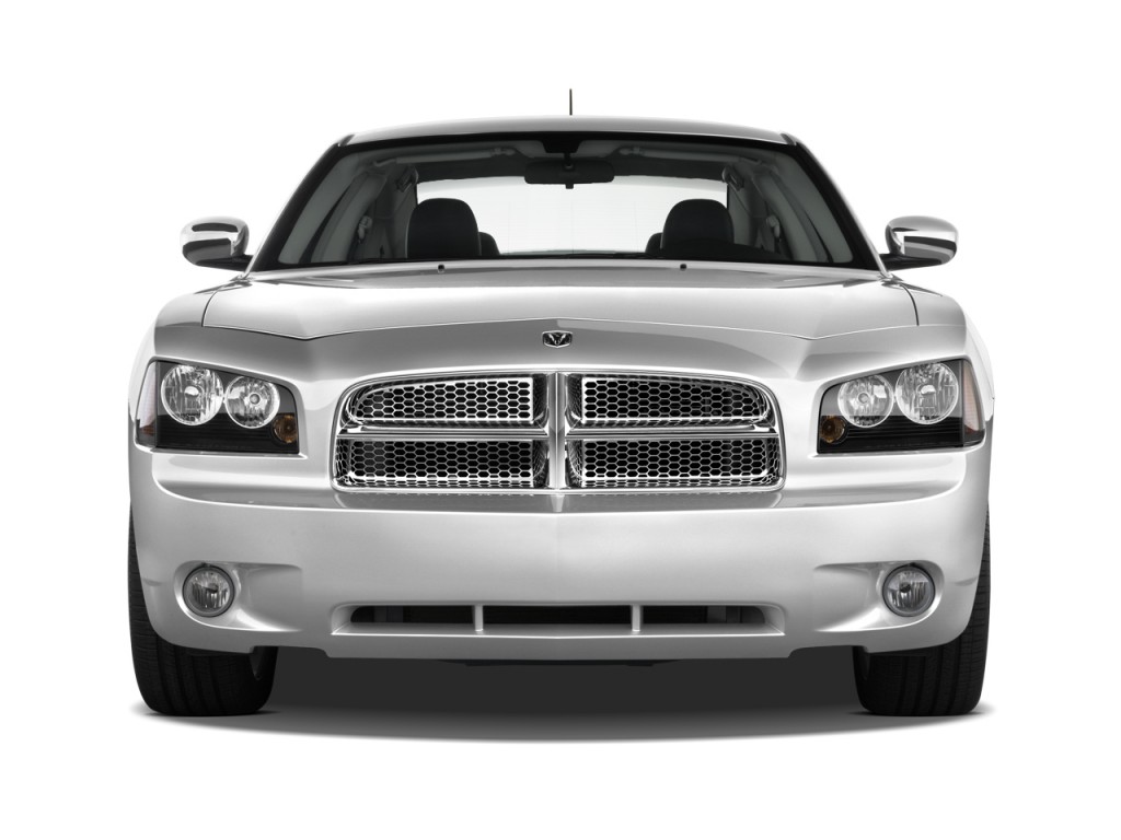 Chu tu l'seul...? 2010-dodge-charger-4-door-sedan-sxt-rwd-front-exterior-view_100301279_l