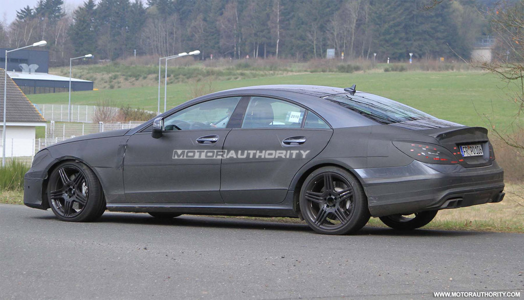 2010 - [Mercedes] CLS II - Page 8 2011-mercedes-benz-cls63-amg-spy-shots_100310296_l