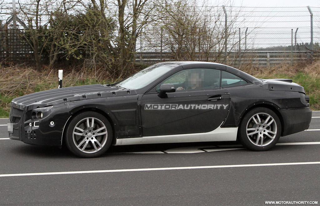 2011 - [Mercedes] SL [R231] 2013-mercedes-benz-sl-class-spy-shots_100315176_l