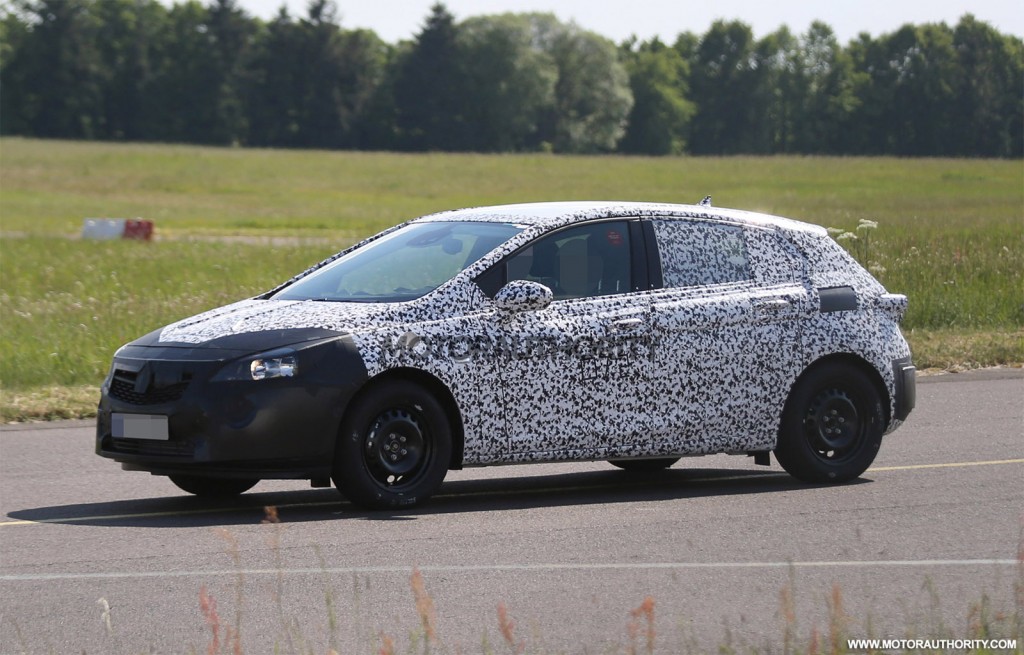 2015 - [Opel] Astra V [K] - Page 5 2016-opel-astra-spy-shots_100467541_l