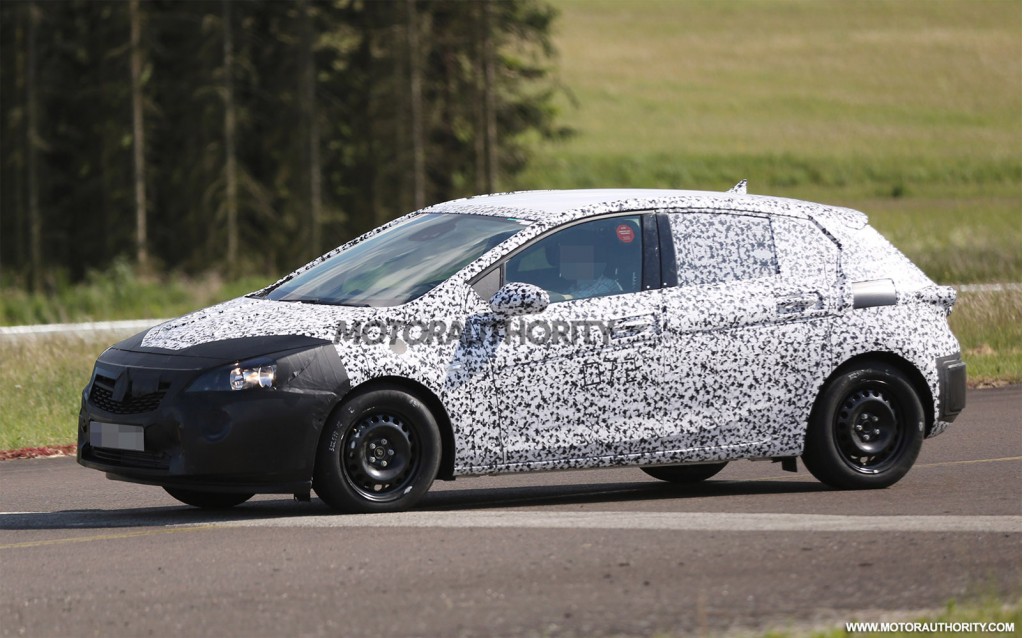 2015 - [Opel] Astra V [K] - Page 5 2016-opel-astra-spy-shots_100467549_l