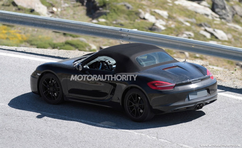 2016 - [Porsche] 718 Boxster & 718 Cayman [982] 2017-porsche-boxster-facelift-spy-shots_100472059_l