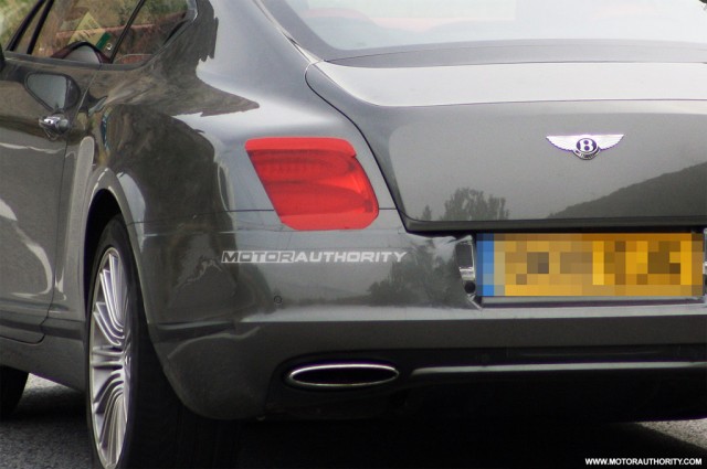 2011 Bentley Continental GT 2011-bentley-continental-gt-facelift-spy-shots_100320575_m