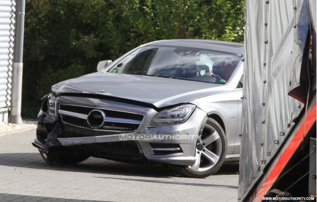 Mercedes-Benz CLS 2012 2012-mercedes-benz-cls-first-crash_100325000_m