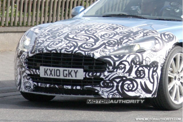 2009 - [Aston martin] Rapide - Page 14 2013-aston-martin-rapide-spy-shots_100350625_m