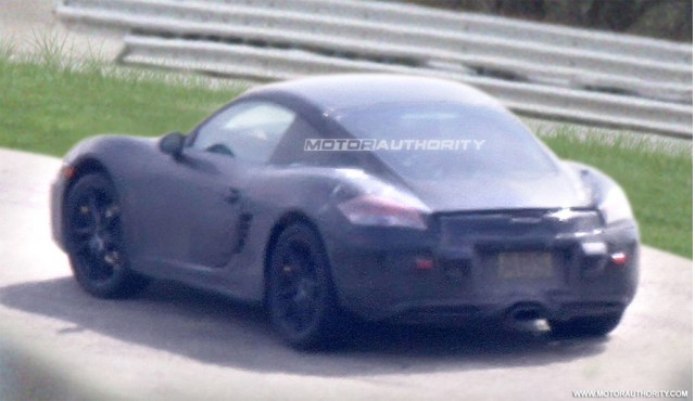 2012 - [Porsche] Cayman [981] 2013-porsche-cayman-prototype-spy-shots_100349687_m