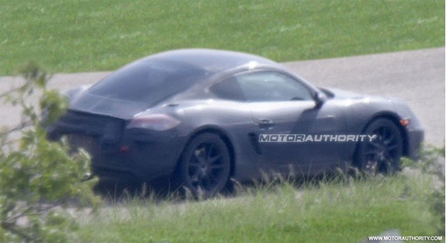 2012 - [Porsche] Cayman [981] 2013-porsche-cayman-prototype-spy-shots_100349688_m