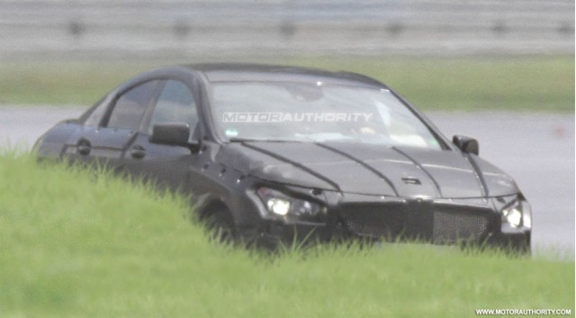 2013 - [Mercedes] CLA [C117] 2014-mercedes-benz-bls-spy-shots_100353171_m